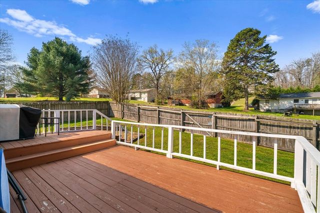 63 Debra Lane, Ringgold, GA 30736