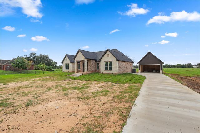 1720 Flintlock Court, Angleton, TX 77515