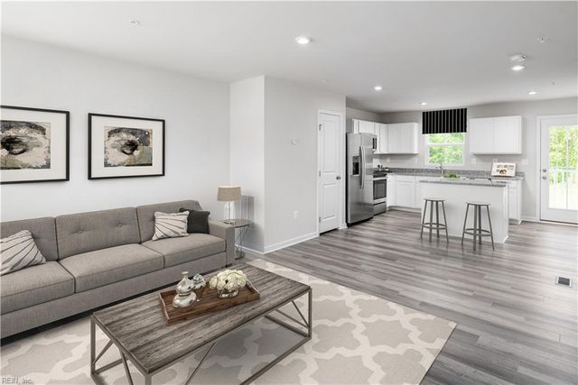 704 Hopi CT, Portsmouth, VA 23701