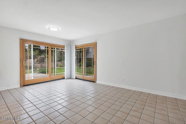 254 Greenmeadow Drive, Thousand Oaks, CA 91320