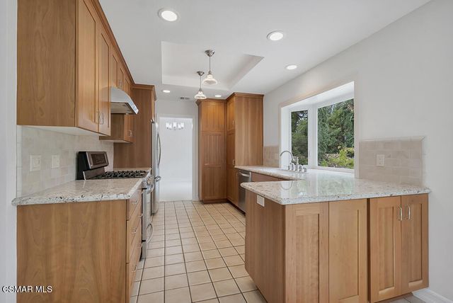 254 Greenmeadow Drive, Thousand Oaks, CA 91320