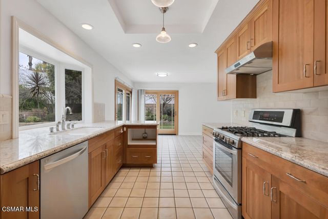 254 Greenmeadow Drive, Thousand Oaks, CA 91320