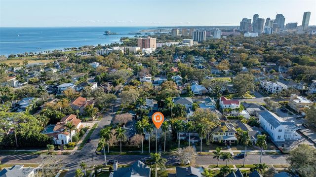 646 17TH AVE NE, St Petersburg, FL 33704