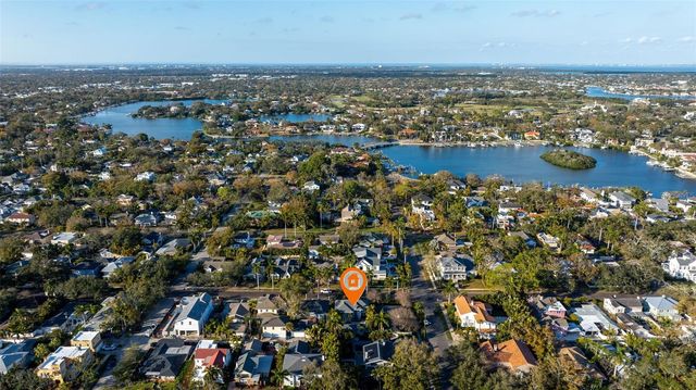 646 17TH AVE NE, St Petersburg, FL 33704