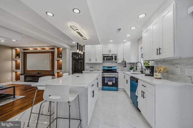 40 W HUNTINGTON CIR, Dover, DE 19901
