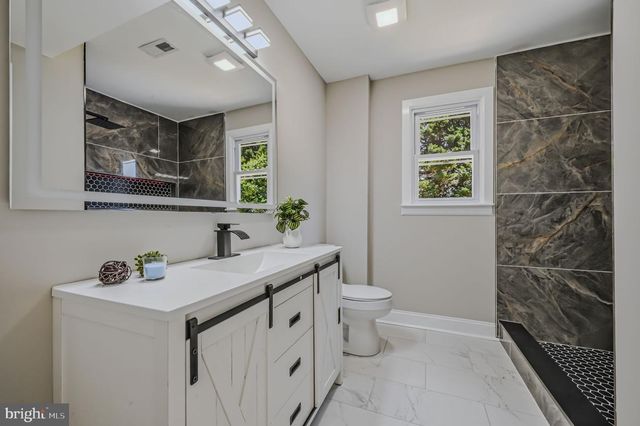 40 W HUNTINGTON CIR, Dover, DE 19901