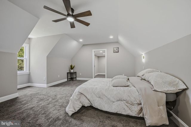 40 W HUNTINGTON CIR, Dover, DE 19901