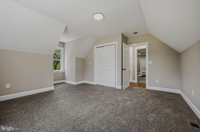 40 W HUNTINGTON CIR, Dover, DE 19901