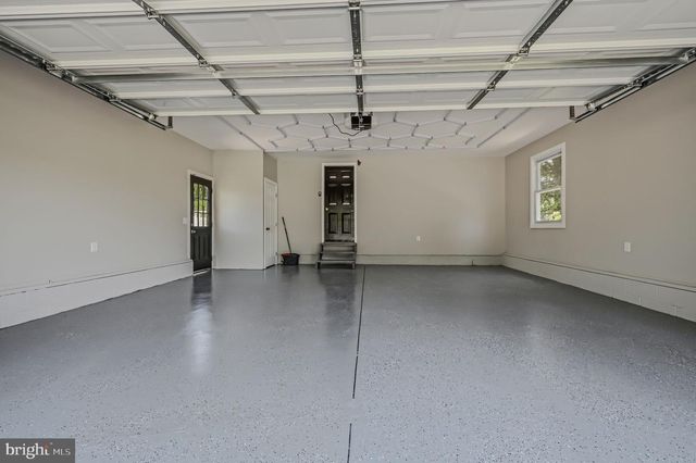 40 W HUNTINGTON CIR, Dover, DE 19901