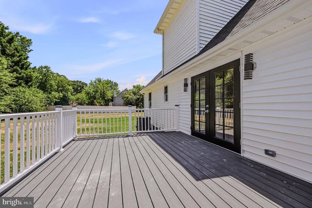 40 W HUNTINGTON CIR, Dover, DE 19901