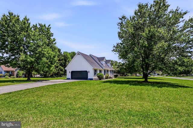40 W HUNTINGTON CIR, Dover, DE 19901