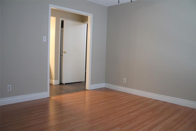 2120 El Paseo Street 2810, Houston, TX 77054