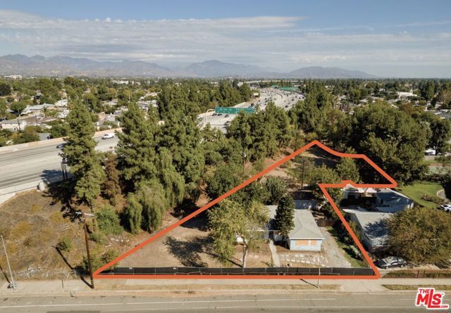 10810 Woodley Avenue, Los Angeles, CA 91344