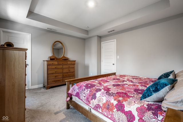 345 Wakefield Way, Zionsville, IN 46077