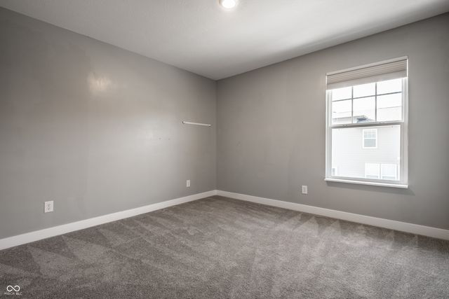 345 Wakefield Way, Zionsville, IN 46077