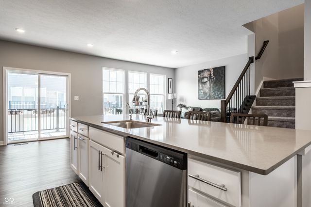 345 Wakefield Way, Zionsville, IN 46077