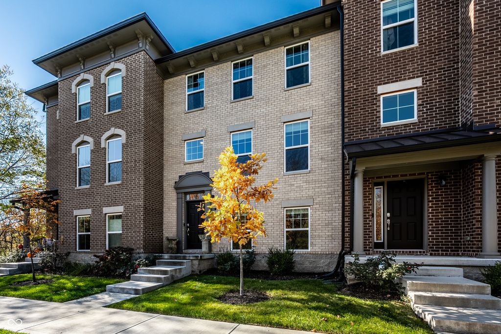 345 Wakefield Way, Zionsville, IN 46077