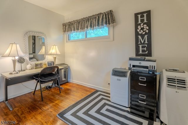 13 Independence Dr, Roselle Boro, NJ 07203