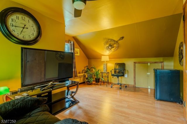 13 Independence Dr, Roselle Boro, NJ 07203