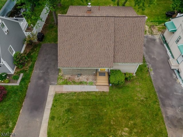 13 Independence Dr, Roselle Boro, NJ 07203