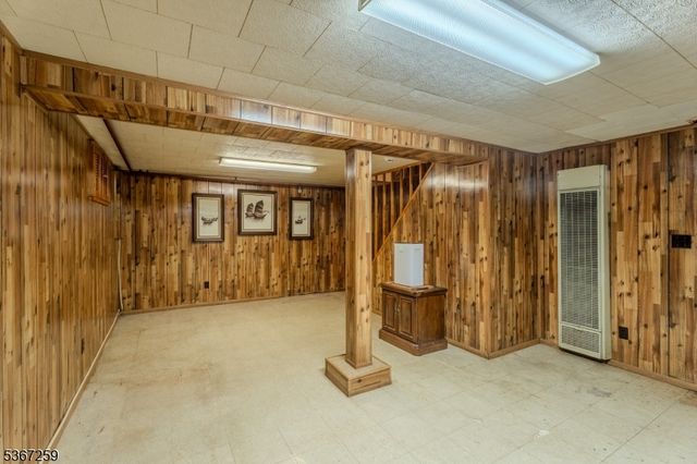 13 Independence Dr, Roselle Boro, NJ 07203