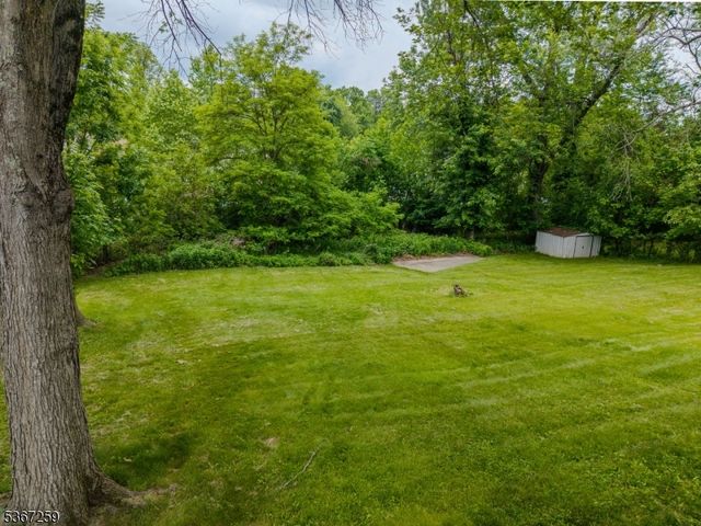 13 Independence Dr, Roselle Boro, NJ 07203