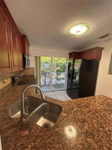 5655 NW 109th Ave 56, Doral, FL 33178