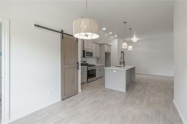 584 Hackberry Lane, Washington, OK 73093