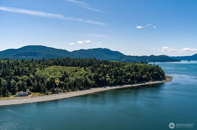 4079 Forest Lane, Anacortes, WA 98221