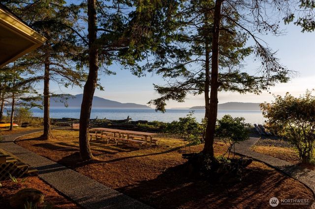 4079 Forest Lane, Anacortes, WA 98221