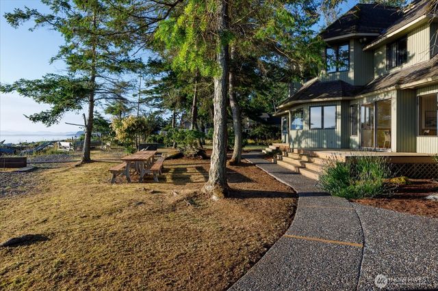 4079 Forest Lane, Anacortes, WA 98221