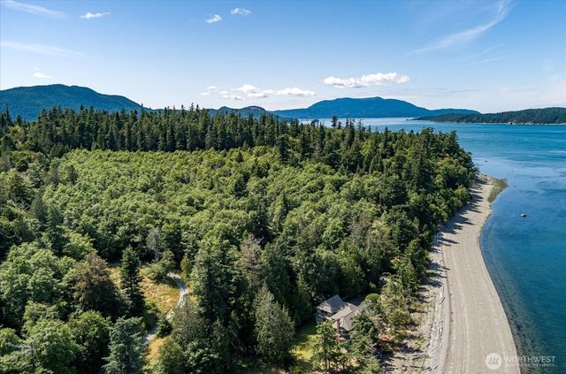 4079 Forest Lane, Anacortes, WA 98221