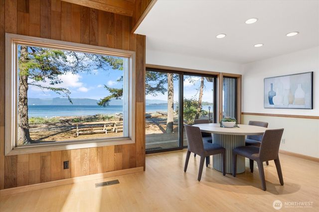 4079 Forest Lane, Anacortes, WA 98221