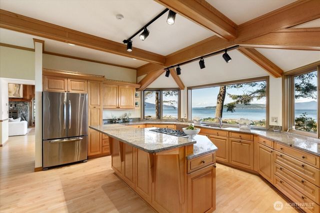 4079 Forest Lane, Anacortes, WA 98221