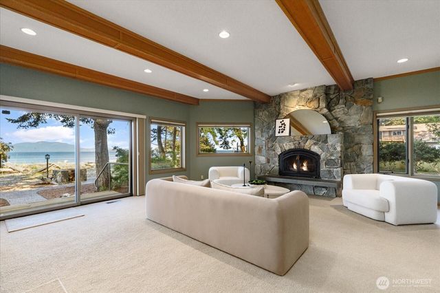 4079 Forest Lane, Anacortes, WA 98221