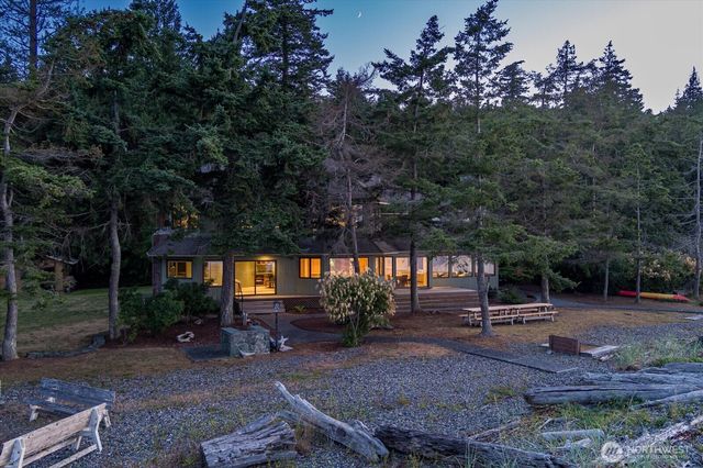 4079 Forest Lane, Anacortes, WA 98221
