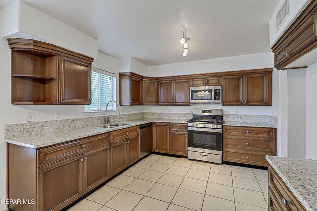 309 Via Cremona Way, El Paso, TX 79932