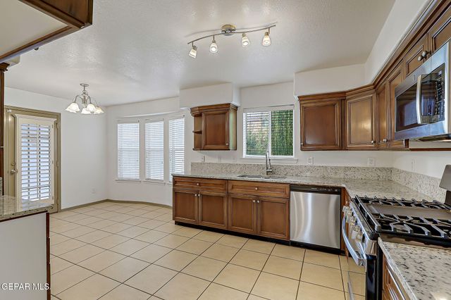 309 Via Cremona Way, El Paso, TX 79932