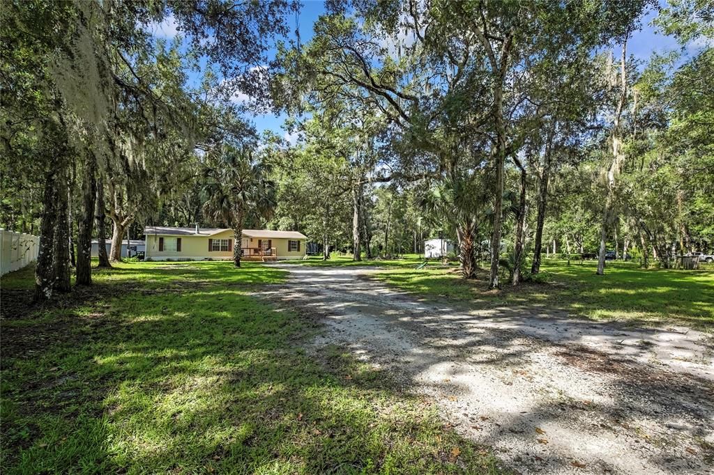 16070 CENTRALIA ROAD, Brooksville, FL 34614