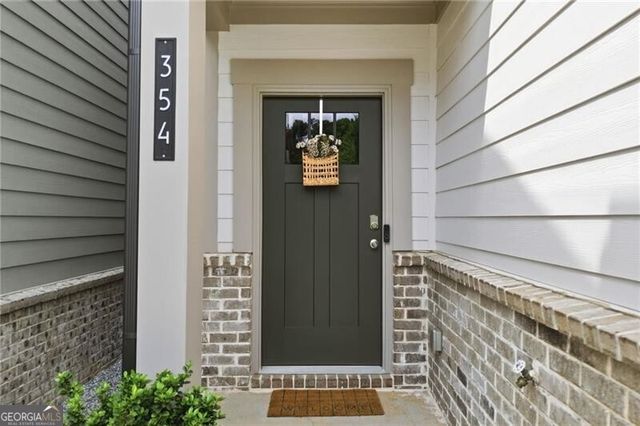 354 Hayden Circle, Woodstock, GA 30189