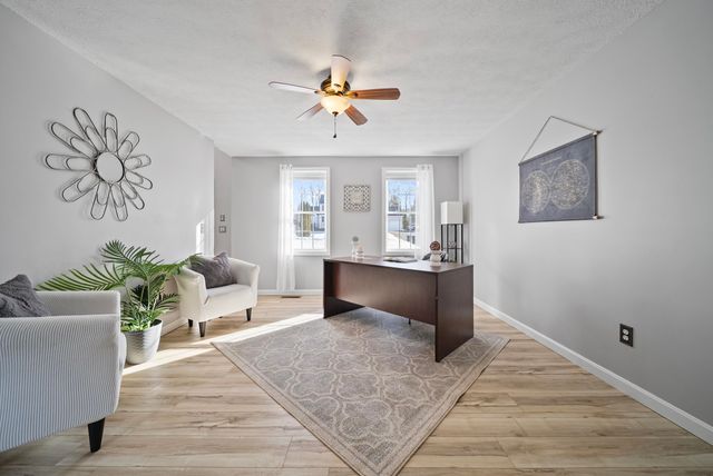 11 Barberry Street, Hooksett, NH 03106