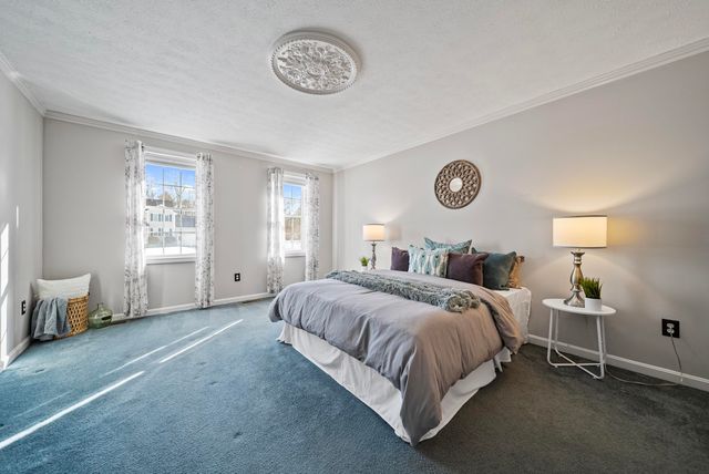 11 Barberry Street, Hooksett, NH 03106