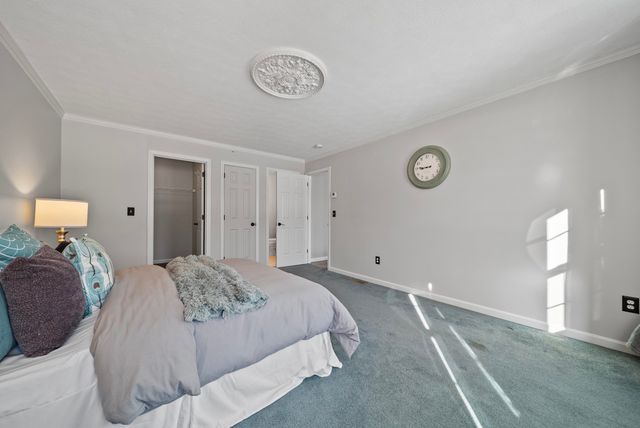 11 Barberry Street, Hooksett, NH 03106