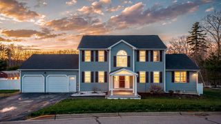 11 Barberry Street, Hooksett, NH 03106