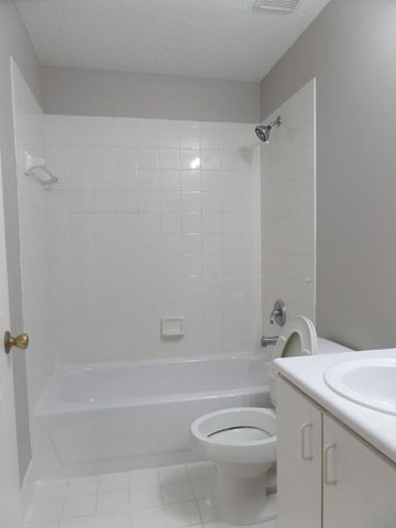 862 Summit Lake Drive, West Palm Beach, FL 33406