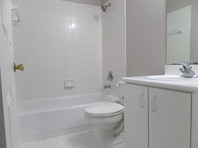 862 Summit Lake Drive, West Palm Beach, FL 33406