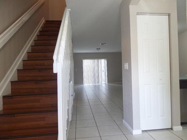 862 Summit Lake Drive, West Palm Beach, FL 33406