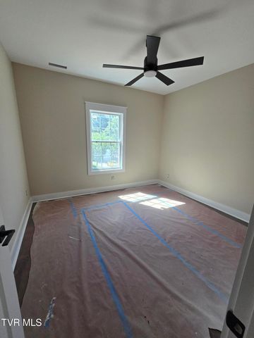 1200 Fiddlers Way, Kingsport, TN 37664