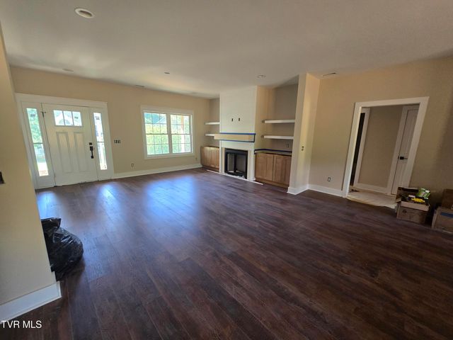 1200 Fiddlers Way, Kingsport, TN 37664
