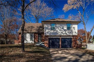 1131 N Walker Lane, Olathe, KS 66061